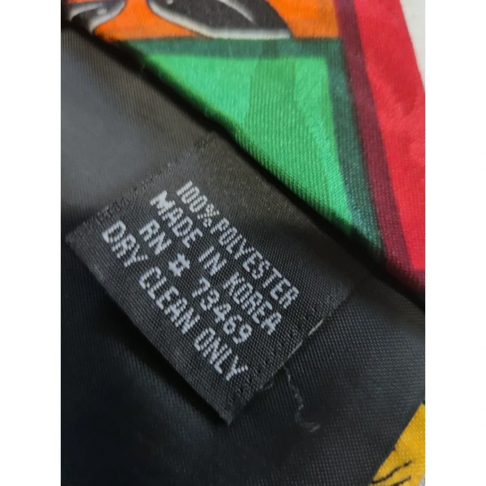 Vintage Looney Tunes Necktie 1993